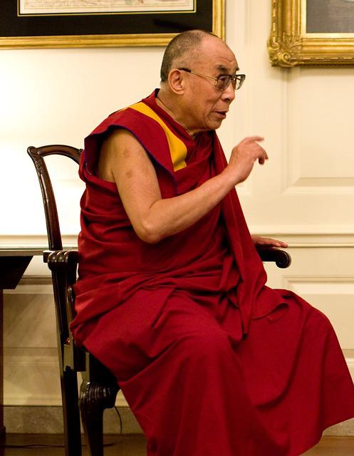 dalai-lama-transformacja-zycia-i-umyslu